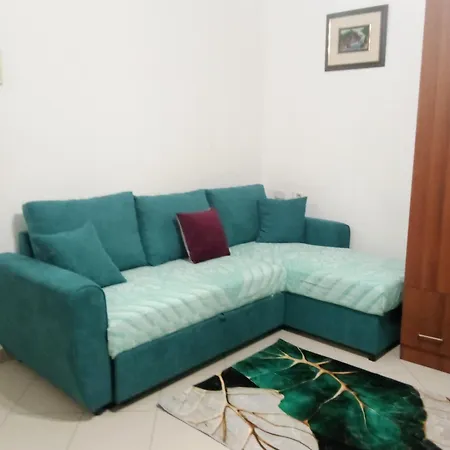 Studio Apartment Golem (Tirana)